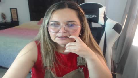 samy_vsn online show from February 19, 2025, 10:42 pm