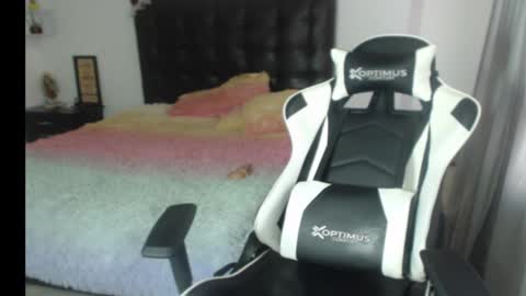 samy_vsn online show from February 20, 2025, 10:59 pm