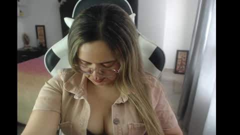 samy_vsn online show from February 26, 2025, 6:21 pm