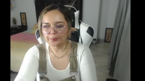 samy_vsn online show from February 27, 2025, 11:37 pm