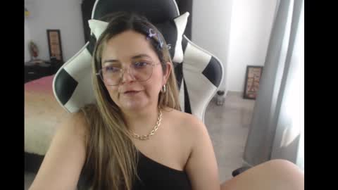 samy_vsn online show from February 28, 2025, 7:03 pm