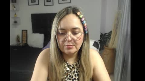 samy_vsn online show from September 8, 2025, 9:47 pm