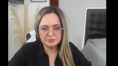 samy_vsn online show from September 17, 2025, 7:48 pm