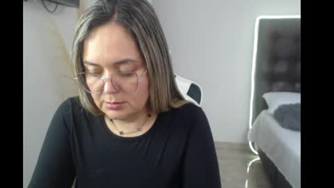 samy_vsn online show from October 3, 2025, 4:59 pm