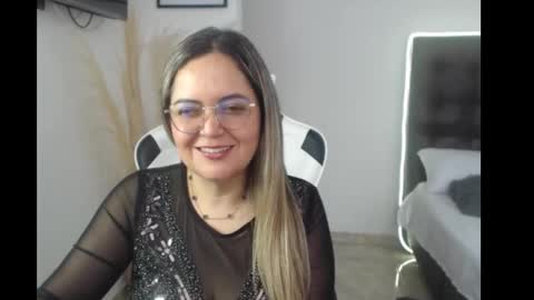 samy_vsn online show from October 5, 2025, 5:11 pm