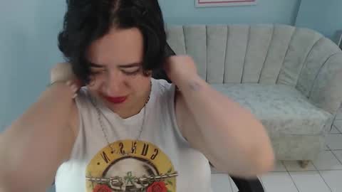 samythomas_t online show from February 8, 2026, 12:30 pm