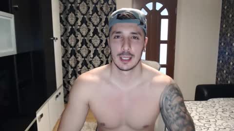 Sanchez Erik online show from December 19, 2024, 7:51 am