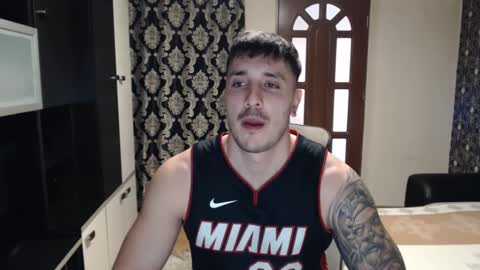 Sanchez Erik online show from February 15, 2025, 11:50 am