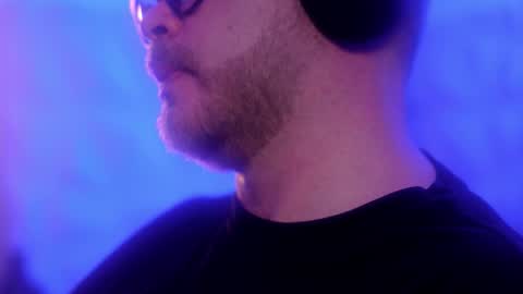 Sanders online show from December 1, 2025, 1:10 am