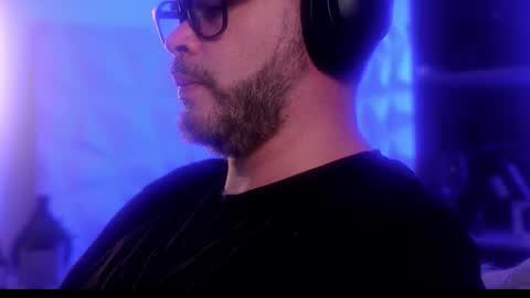 Sanders online show from December 19, 2025, 1:56 am