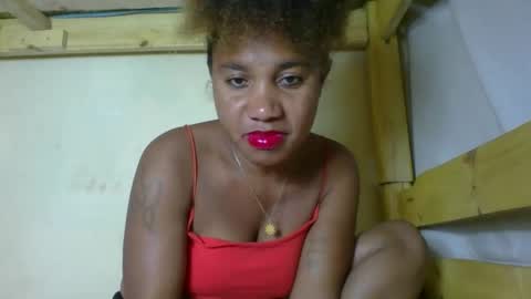 Snapshot of sandolahh chatting on October 19, 2025, 8:42 pm SANDO online show from October 19, 2025, 8:42 pm