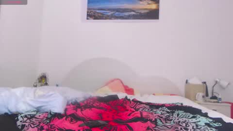 Sandra online show from March 3, 2025, 10:10 pm