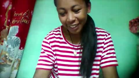 sandra1253099 online show from September 18, 2025, 6:15 am