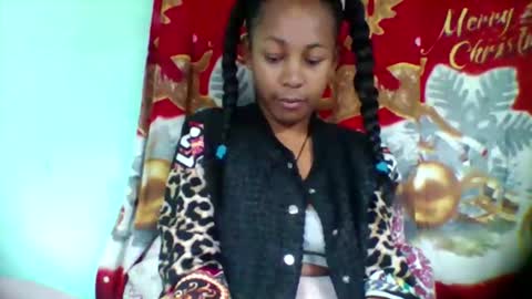 sandra1253099 online show from September 29, 2025, 7:02 am