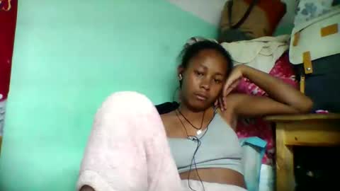 sandra1253099 online show from October 2, 2025, 6:59 pm