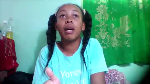 sandra1253099 online show from November 5, 2025, 6:24 am