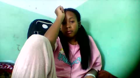 sandra1253099 online show from June 12, 2026, 7:13 pm