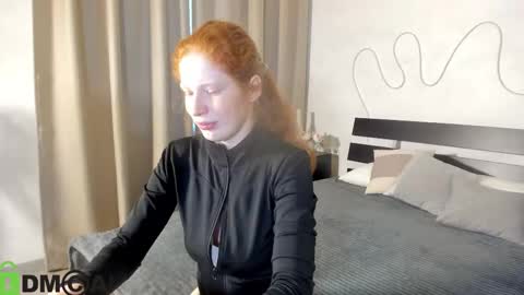 Sandra online show from October 6, 2025, 1:36 am