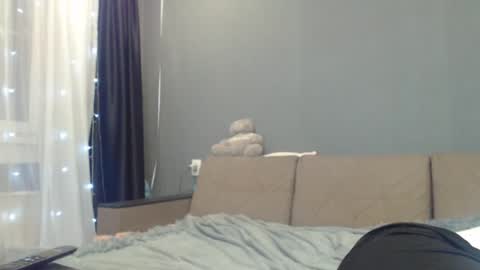 sandra_smith3007 online show from December 30, 2024, 2:08 pm