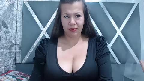sandraclarkx69 online show from January 7, 2025, 2:30 pm