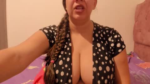 Snapshot of sandraclarkx69 chatting on May 17, 2026, 12:12 pm sandraclarkx69 online show from May 17, 2026, 12:12 pm
