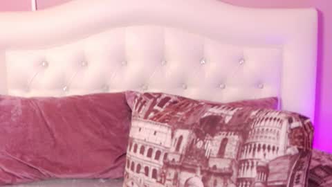 Sandra online show from December 17, 2025, 9:59 am