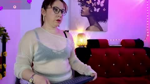 Snapshot of sandraossa chatting on June 20, 2026, 8:00 pm sandraossa online show from June 20, 2026, 8:00 pm