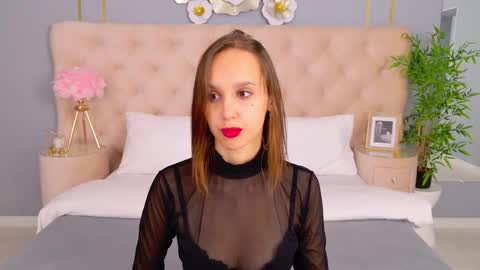 Snapshot of sandrazoe chatting on October 10, 2025, 3:27 am San online show from October 10, 2025, 3:27 am