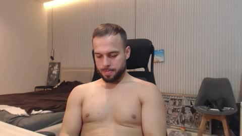 DeAlex online show from November 2, 2025, 11:01 am