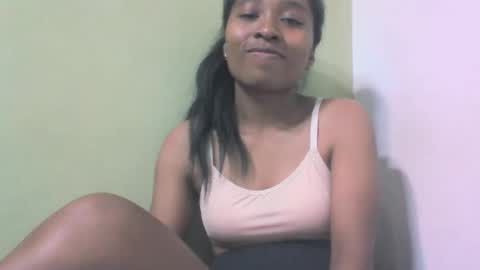 sandy735579 online show from October 19, 2025, 5:35 pm