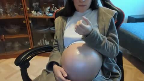 Sandy online show from December 11, 2024, 12:02 pm