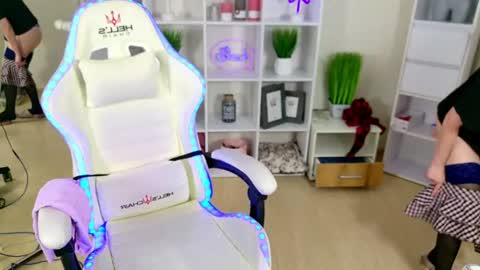 sandyways online show from July 24, 2026, 1:31 pm