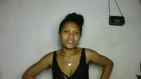 sanelie09 online show from October 17, 2025, 6:32 pm