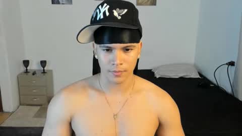 Snapshot of sant_wahlberg chatting on June 11, 2026, 2:53 am Sant online show from June 11, 2026, 2:53 am
