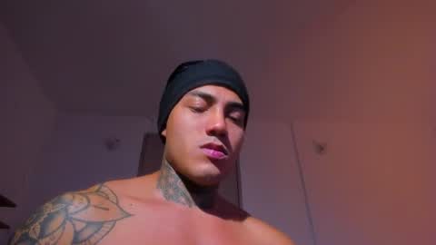 Snapshot of santi__ferrer chatting on June 25, 2026, 4:12 am Santi Ferrer online show from June 25, 2026, 4:12 am