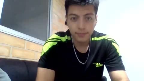 Santiago Henao online show from June 10, 2026, 6:23 am