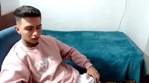 santi_ss online show from September 27, 2025, 8:47 pm