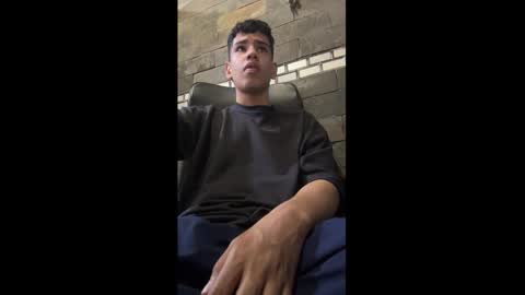 santi online show from October 31, 2025, 8:54 pm