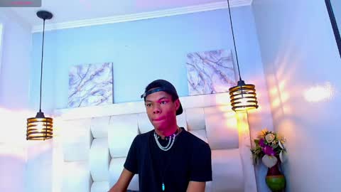 Santiiiiii  online show from April 2, 2026, 6:16 pm