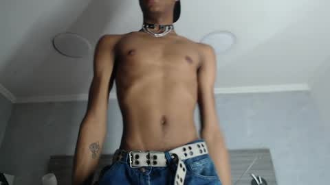 Santiiiiii  online show from April 4, 2026, 1:15 am