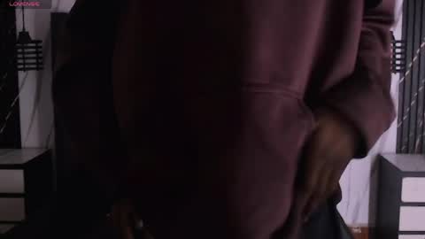 Santiiiiii  online show from April 12, 2026, 1:05 pm