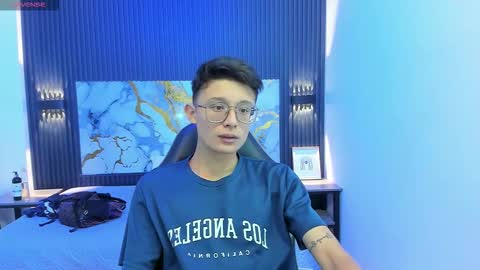 santiago_russo18 online show from February 6, 2026, 7:06 pm