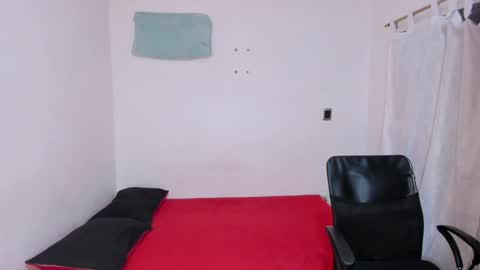 Julius Novachrono  online show from December 16, 2024, 11:28 pm