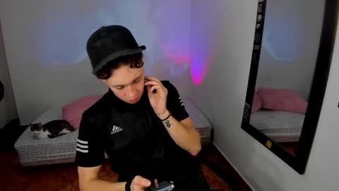 Julius Novachrono  online show from March 4, 2026, 9:37 am