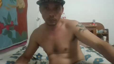 Snapshot of santichai561323 chatting on February 2, 2026, 1:15 am santichai561323 online show from February 2, 2026, 1:15 am