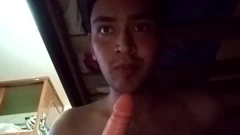 santigalvis1923 online show from March 28, 2026, 3:28 am