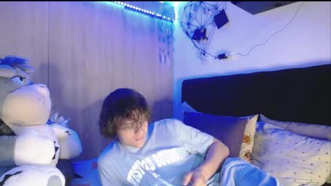Snapshot of santii_rose chatting on June 2, 2026, 10:45 pm Santii online show from June 2, 2026, 10:45 pm