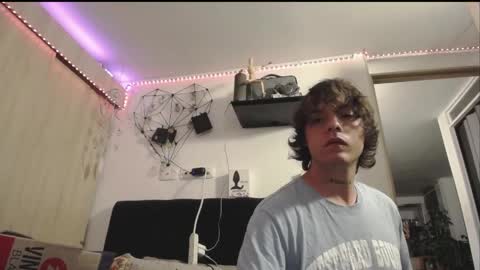 Snapshot of santii_rose chatting on June 8, 2026, 1:28 am Santii online show from June 8, 2026, 1:28 am