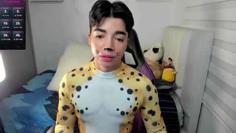 Mr. Santiago online show from October 31, 2025, 1:34 pm