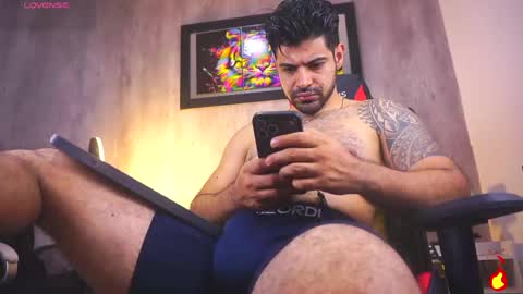 Snapshot of santy_king25 chatting on May 26, 2026, 9:49 am santiago online show from May 26, 2026, 9:49 am